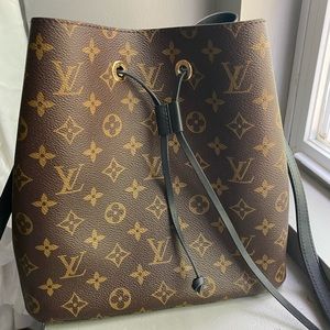 NeoNoe Louis Vuitton shoulder or crossbody .